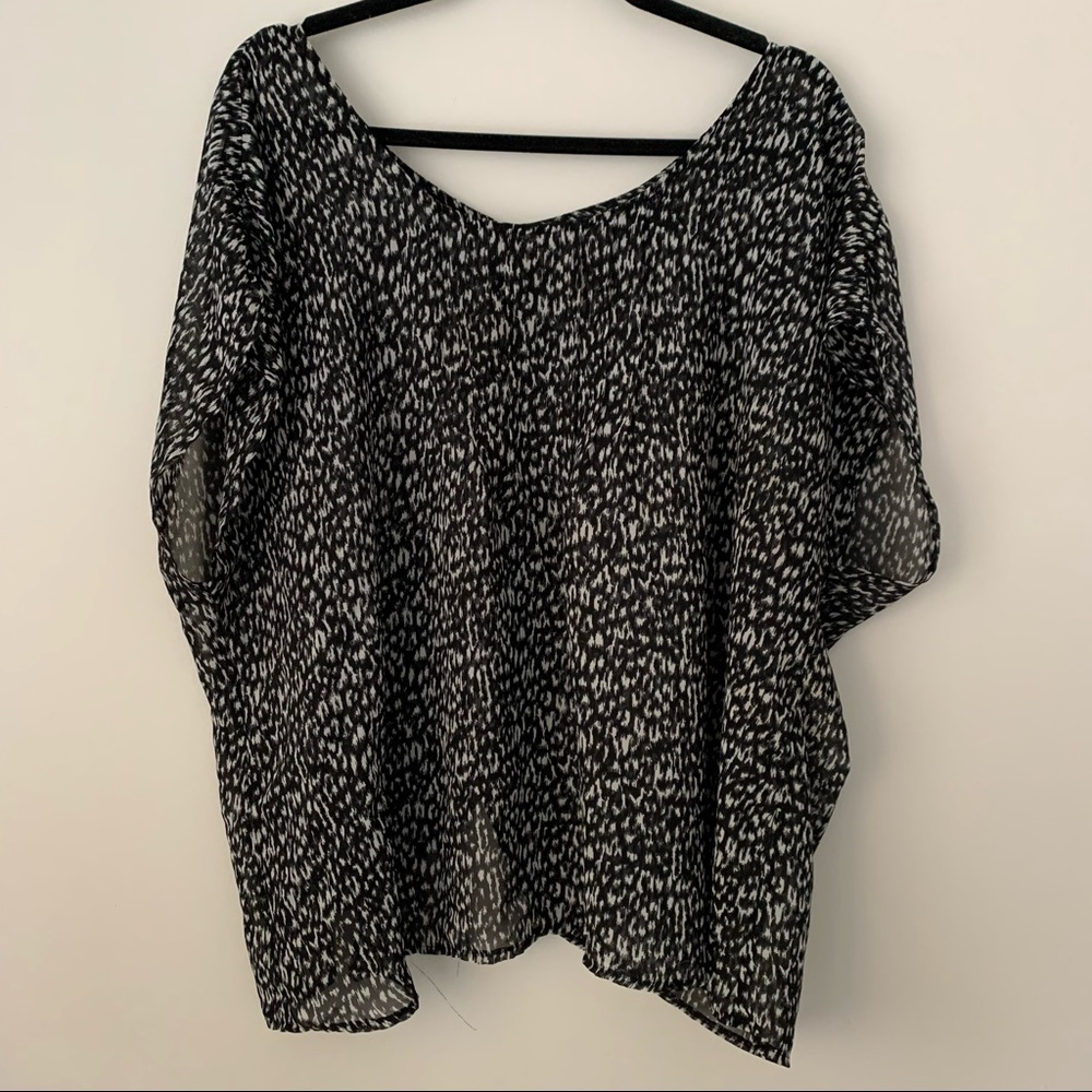 Torrid Leopard Print Butterfly Style Top Size 2